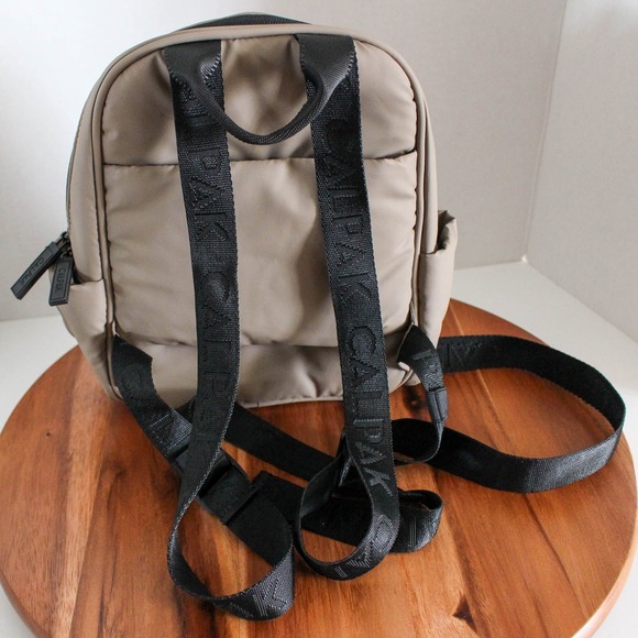 cheapest way to ship osprey backpack Axis-Black/Coal Grey ergonomically shaped back padding Color:2274 Sail Dreams height_10 - 20 cm The Child Mini Backpack